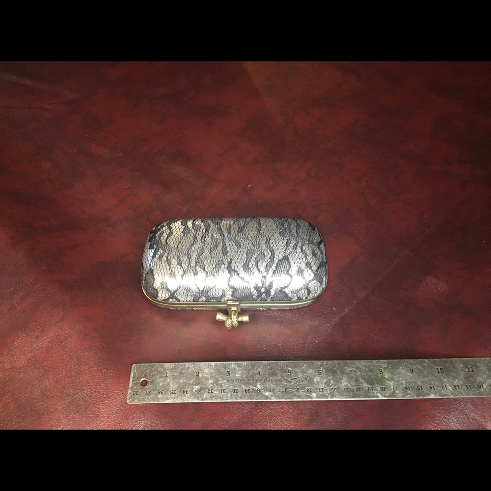 Clutch purse